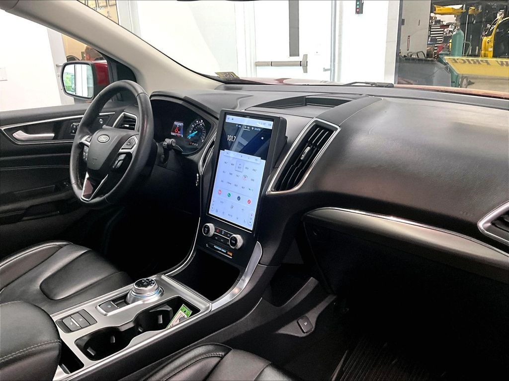 2022 Ford Edge — photo 14