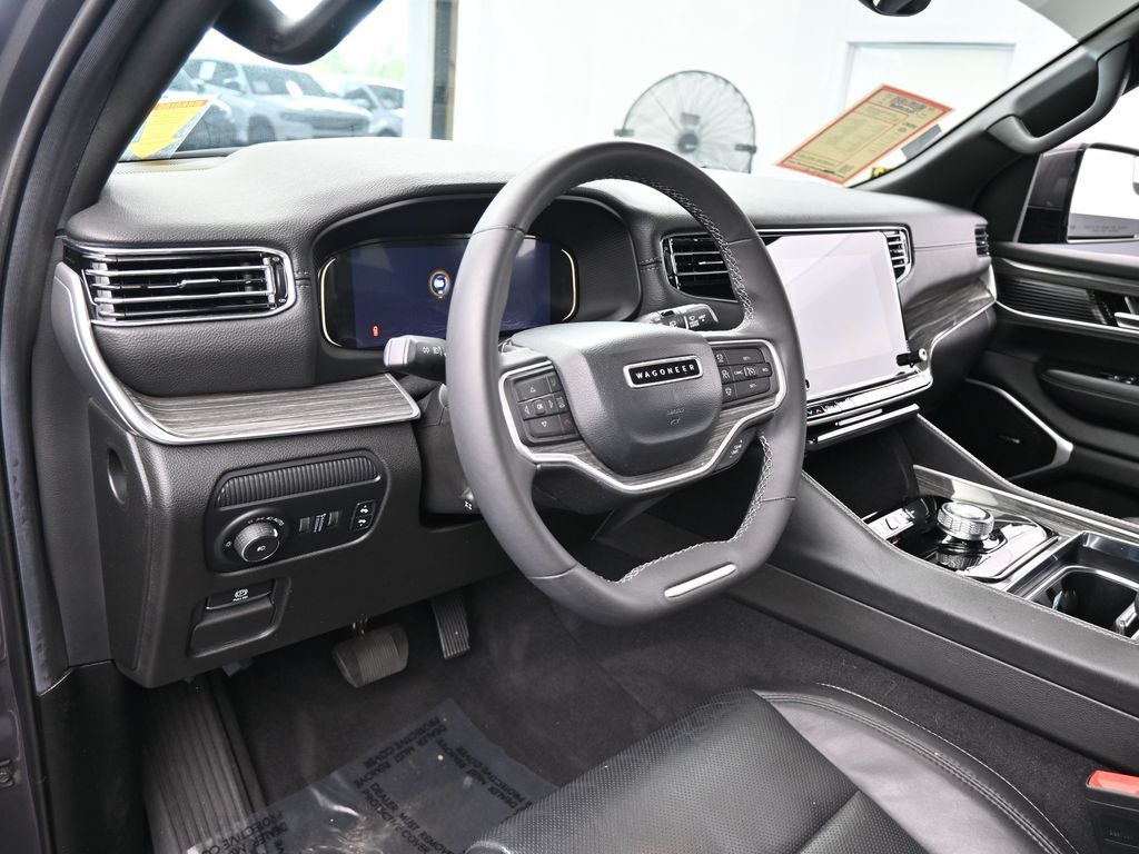 Used 2022 Baltic Gray Metallic Clearcoat Jeep Series II image 10