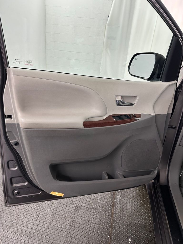 used 2014 Toyota Sienna car, priced at $13,985