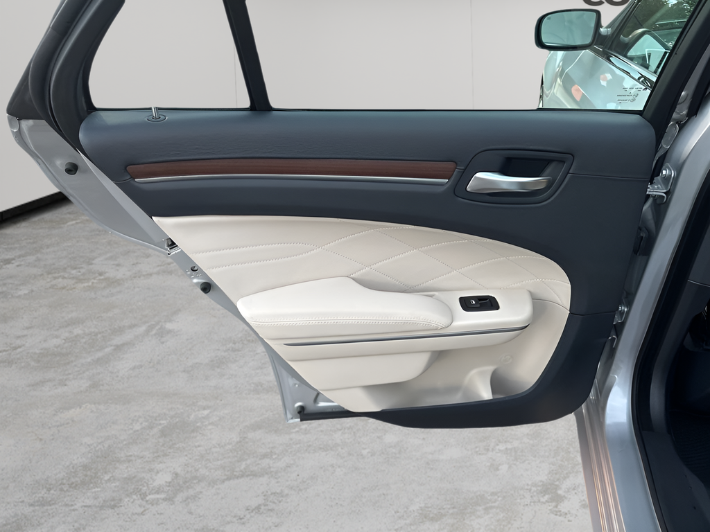 Used Car 2020 Chrysler 300  C For Sale Under $35,000 In Austin, Texas