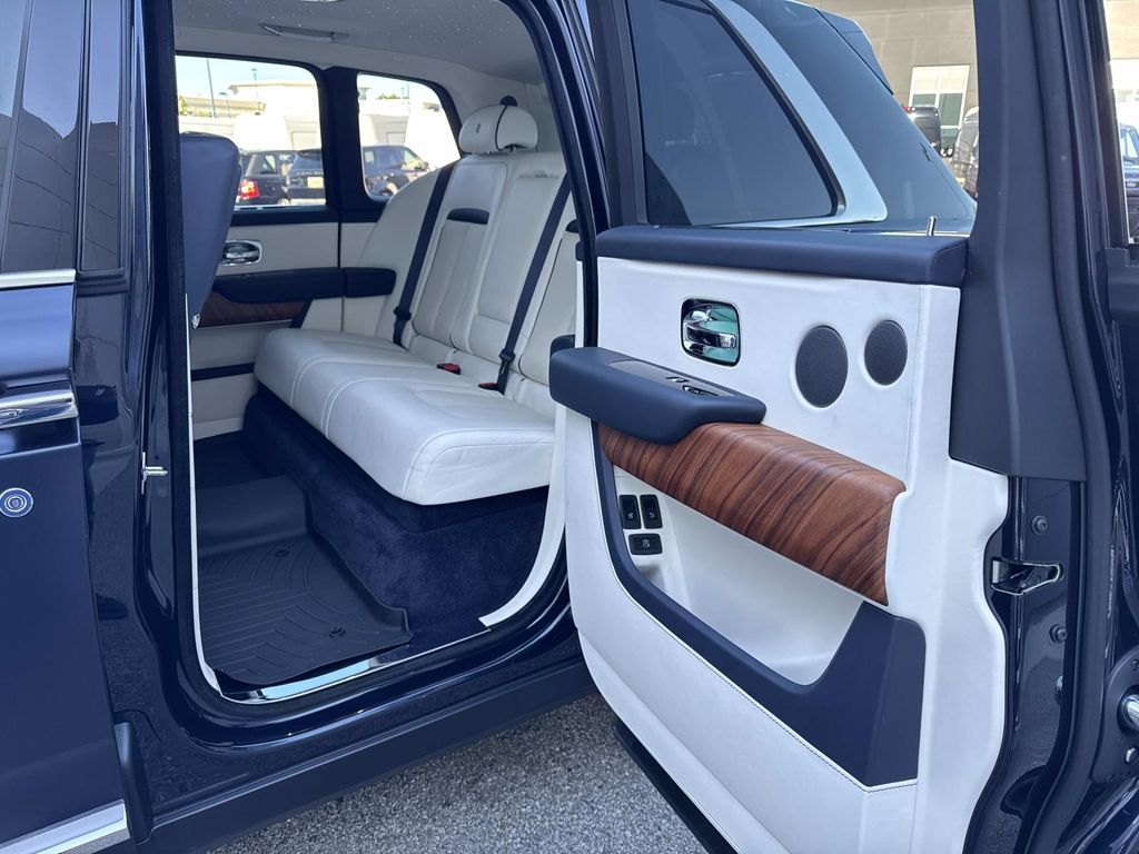 Used 2021 Blue Rolls-Royce Base image 12