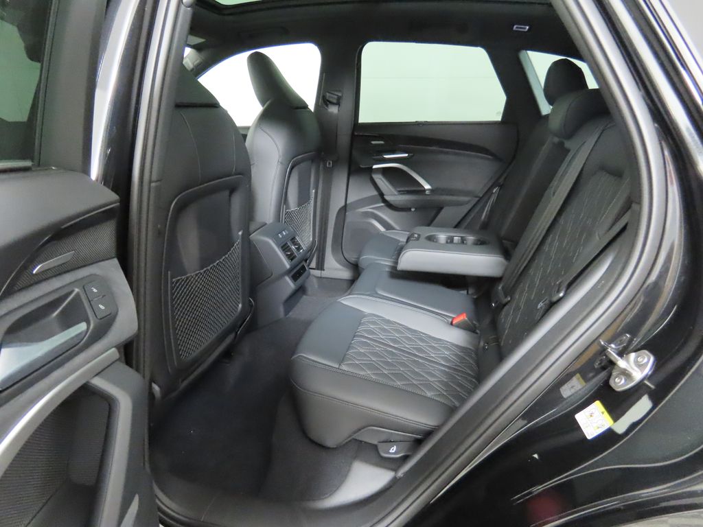 2025 Audi SQ5 Premium 21