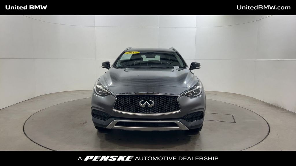 Thumbnail: 2017 INFINITI QX30 - 3