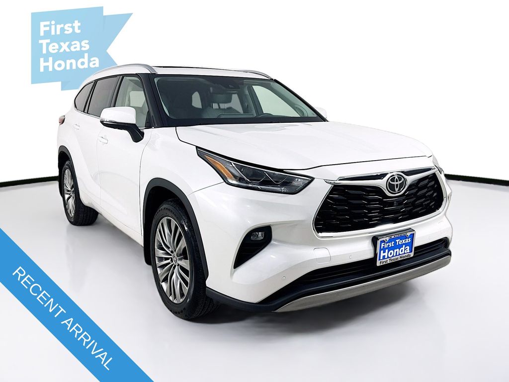 Used Car 2022 Toyota Highlander  Platinum For Sale Under $50,000 In Austin, Texas