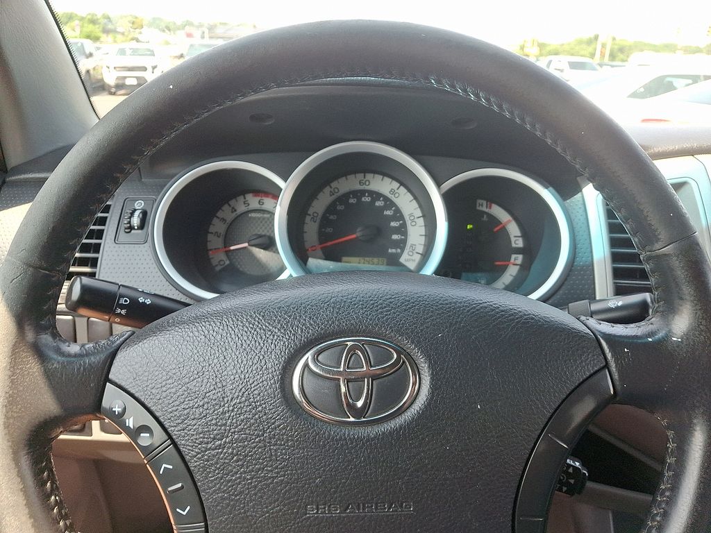 2011 Toyota Tacoma Base 18