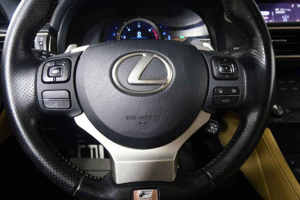 Thumbnail: 2017 Lexus RC - 17