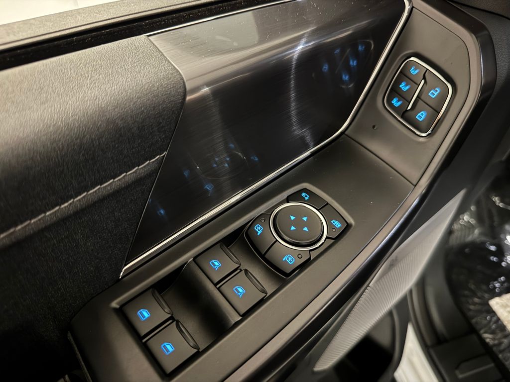 New 2026 White Ford Lariat image 24