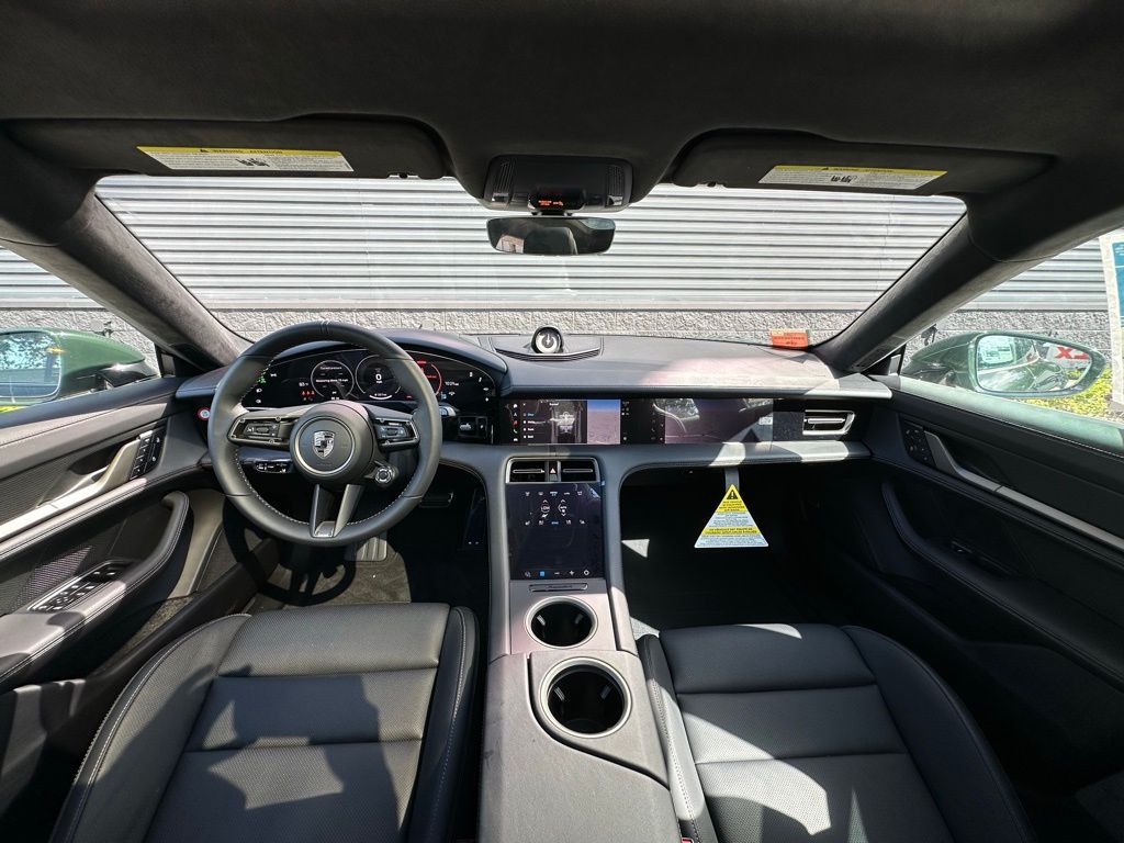 Thumbnail: 2025 Porsche Taycan - 32