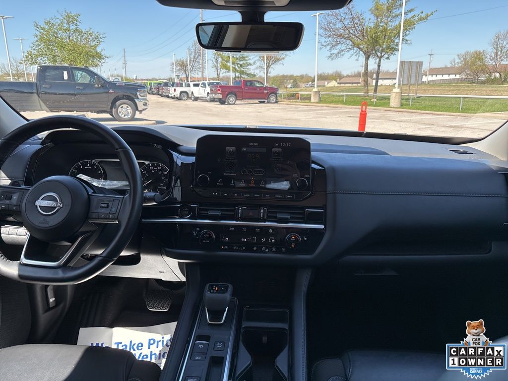 Used 2025 Nissan Pathfinder SL with VIN 5N1DR3CA8SC234266 for sale in Kansas City