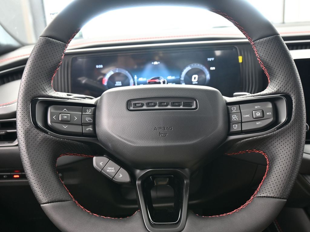 New 2026 Diamond Black Crystal Pearlcoat Dodge R/T Scat Pack image 25