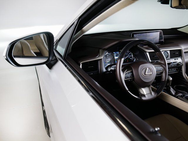 Used 2019 White Lexus 450h image 24