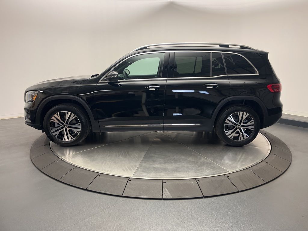 Thumbnail: 2026 Mercedes-Benz GLB - 4