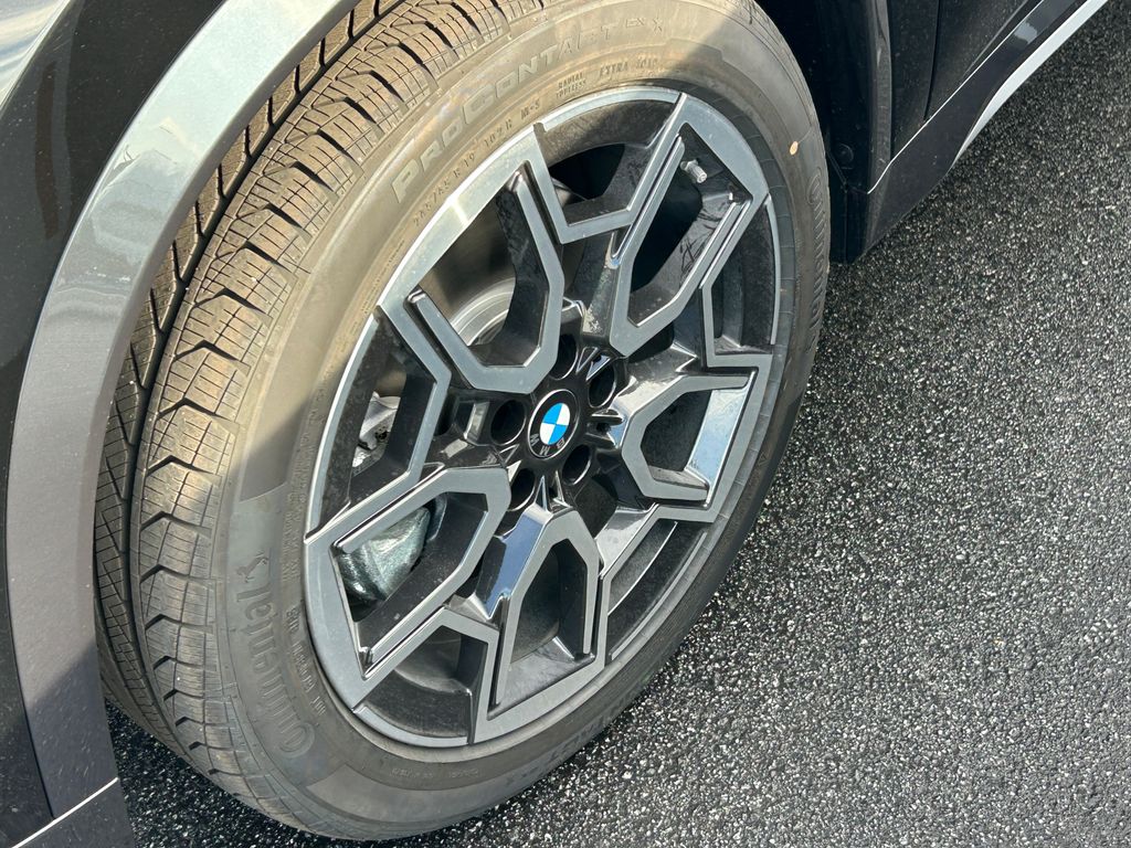 Thumbnail: 2026 BMW X1 - 3