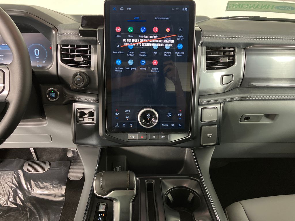 2025 Ford F-150 Lightning photo 23