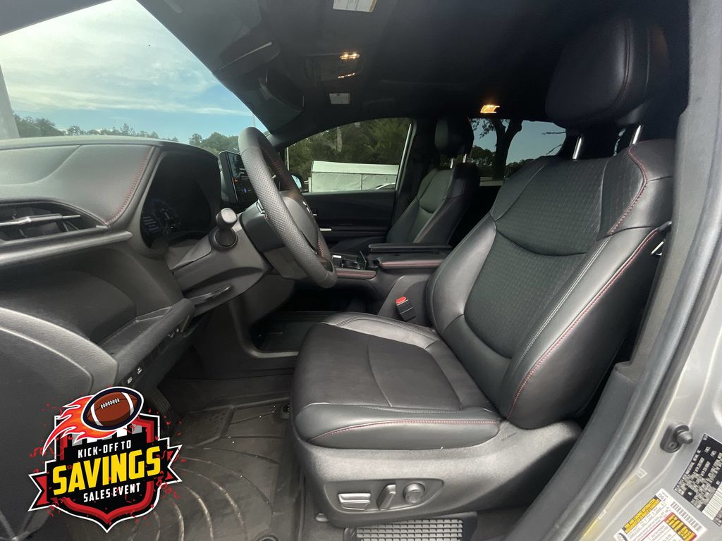 Used 2025 Toyota Sienna Van