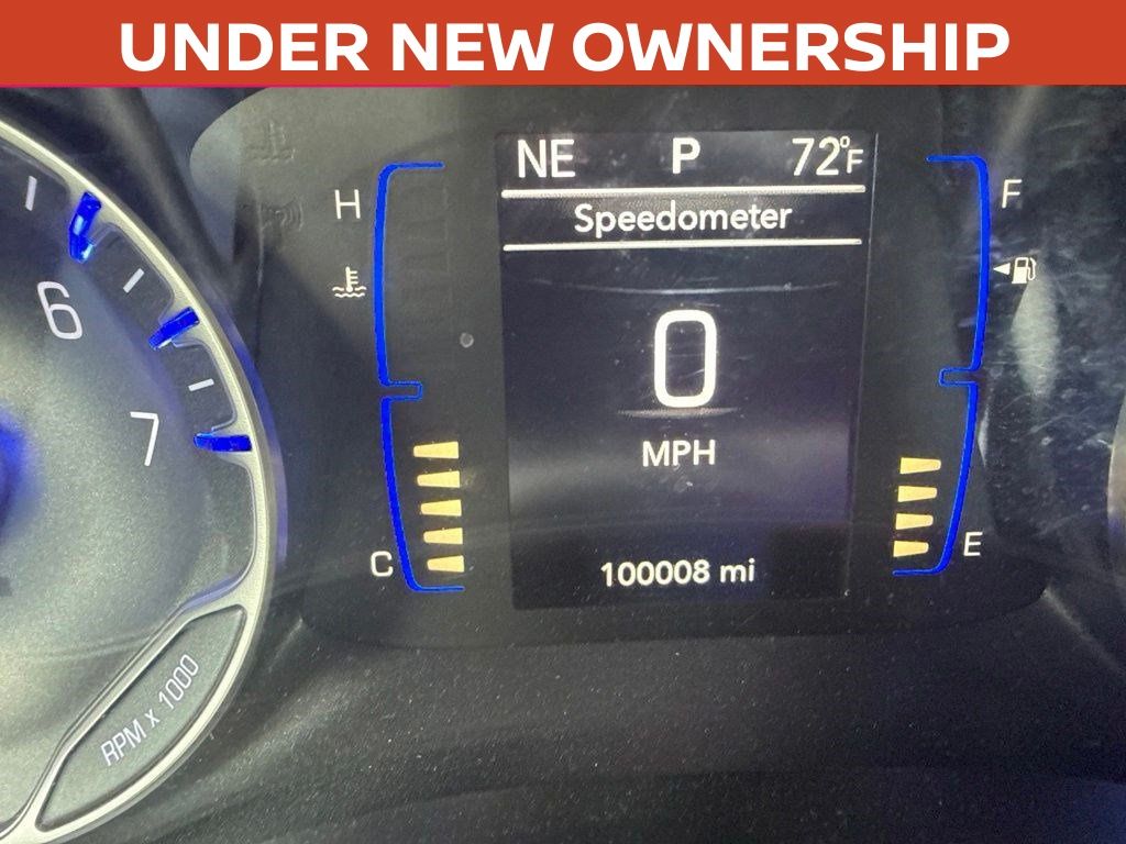 2022 Chrysler Voyager