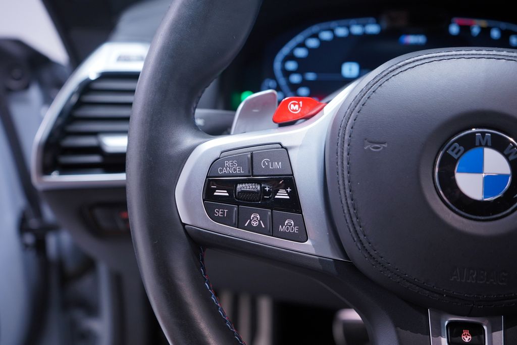 Thumbnail: 2023 BMW M8 - 21