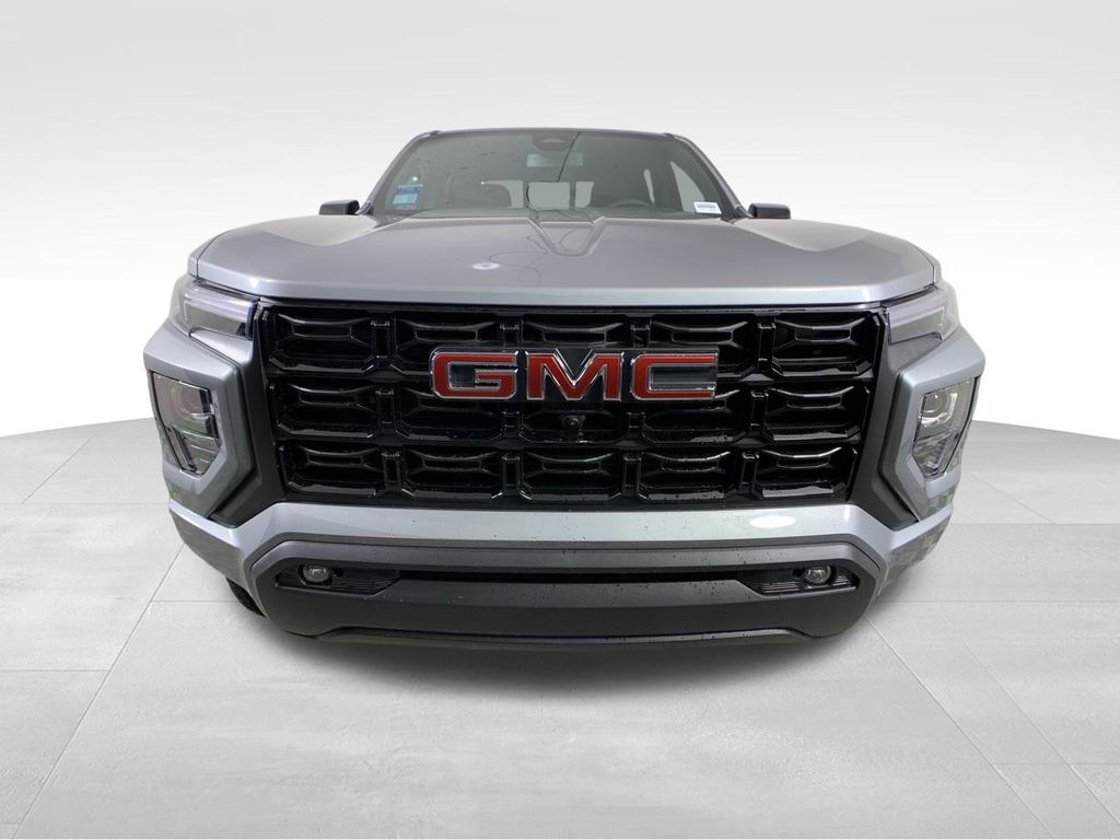 2024 GMC Canyon Elevation 9