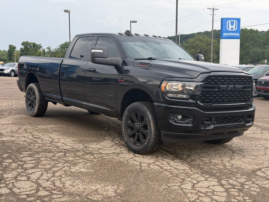 Diamond Black Crystal Pearlcoat 2024 RAM 3500 Pickup Truck Four-Wheel Drive 6-Speed Automatic