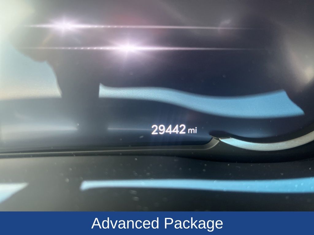 2022 Genesis GV70 2.5T Standard