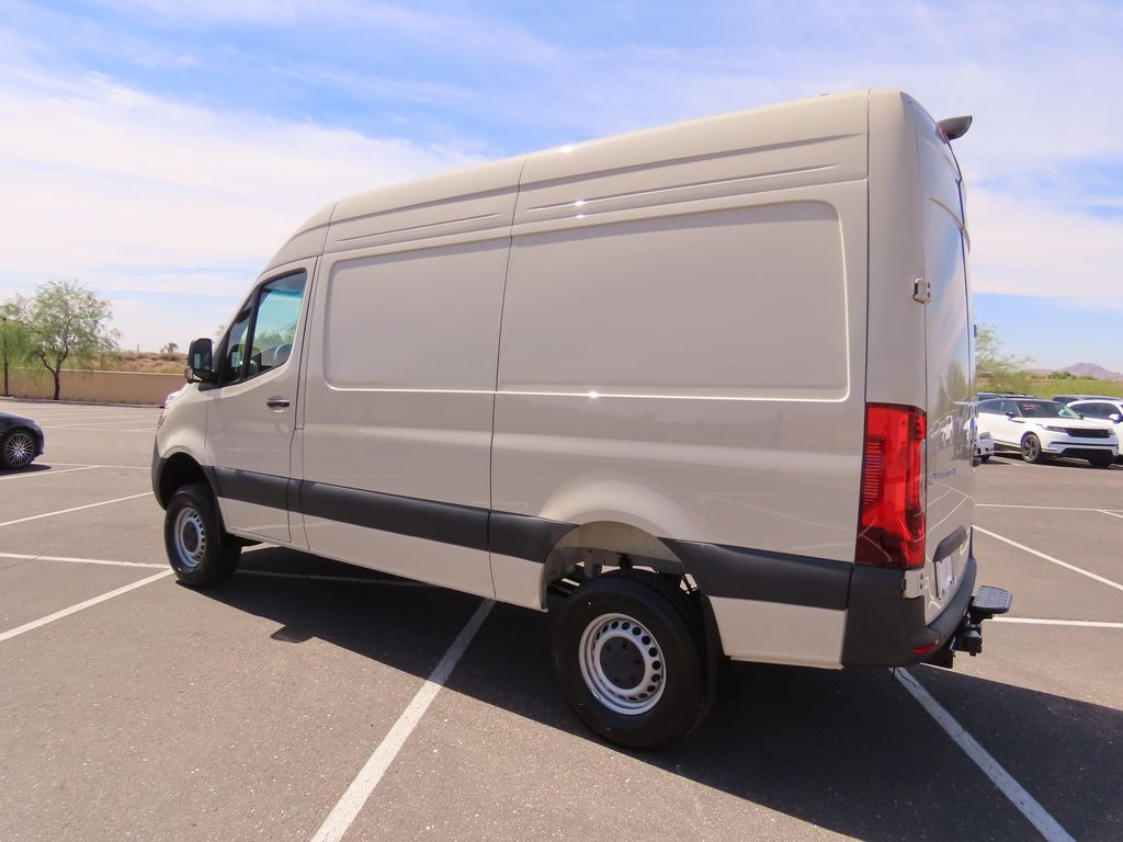 Thumbnail: 2026 Mercedes-Benz Sprinter - 7