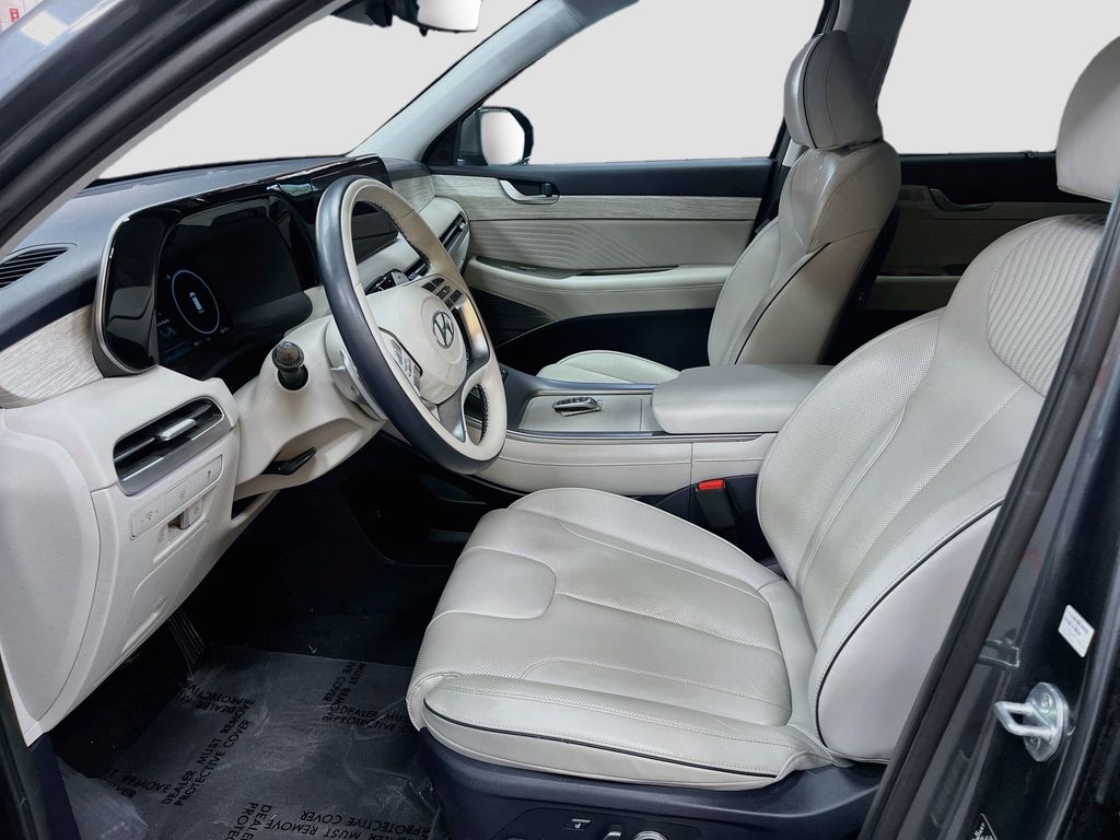 Used 2023 Gray Hyundai Calligraphy image 22