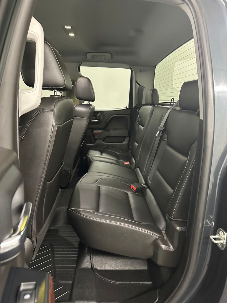 used 2018 GMC Sierra 1500 car, priced at $27,985