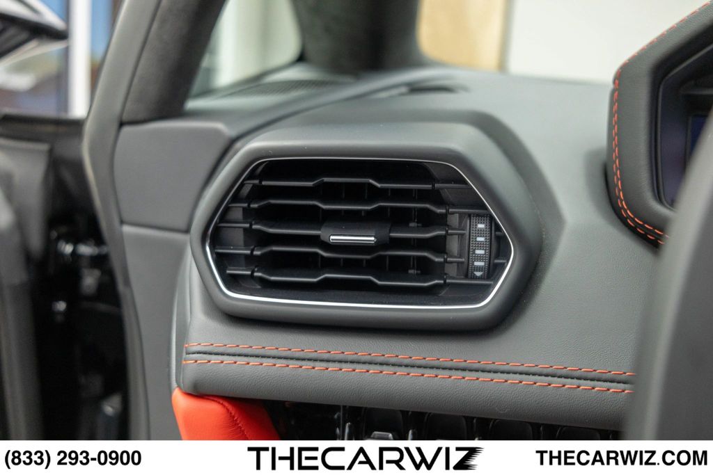 2024 Lamborghini Huracan EVO