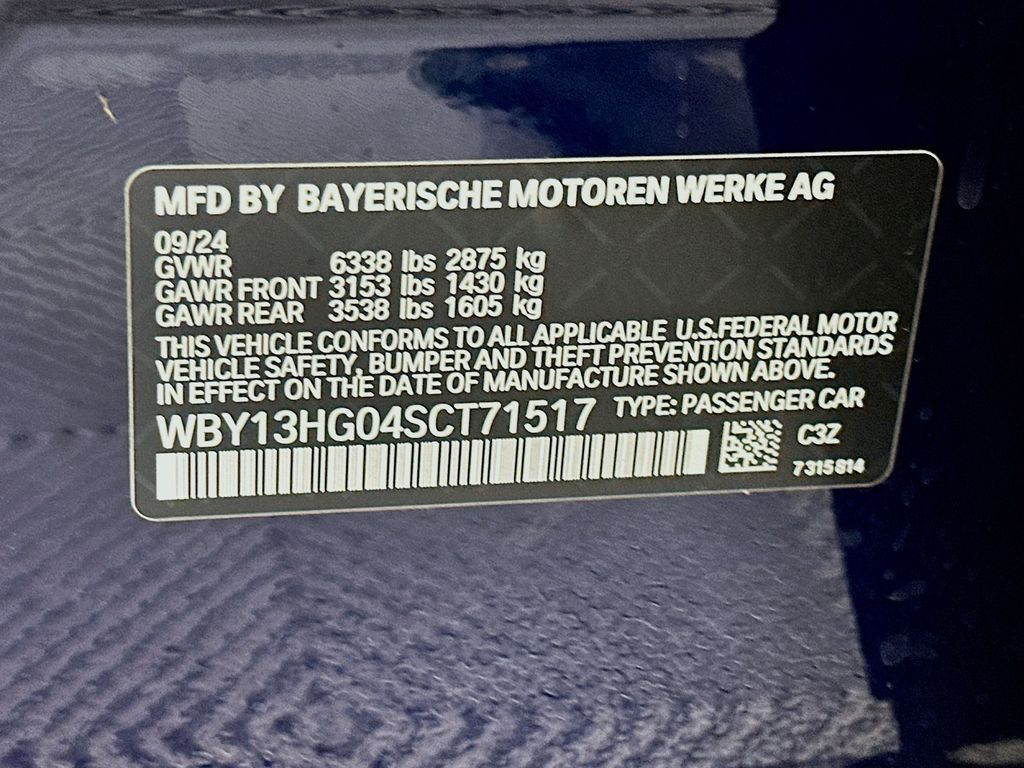 2025 BMW i5 xDrive40 24