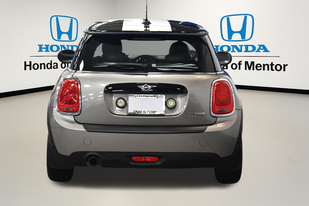 Thumbnail: 2017 MINI Cooper - 4