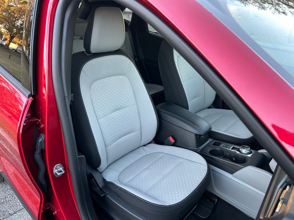 Thumbnail: 2025 Ford Escape - 15