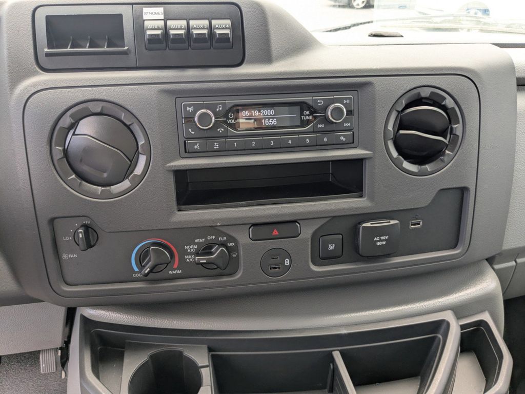 2026 Ford E-350 Cutaway 