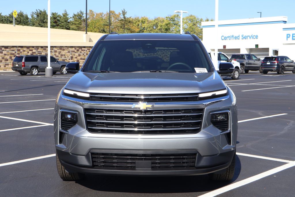 Thumbnail: 2026 Chevrolet Traverse - 2