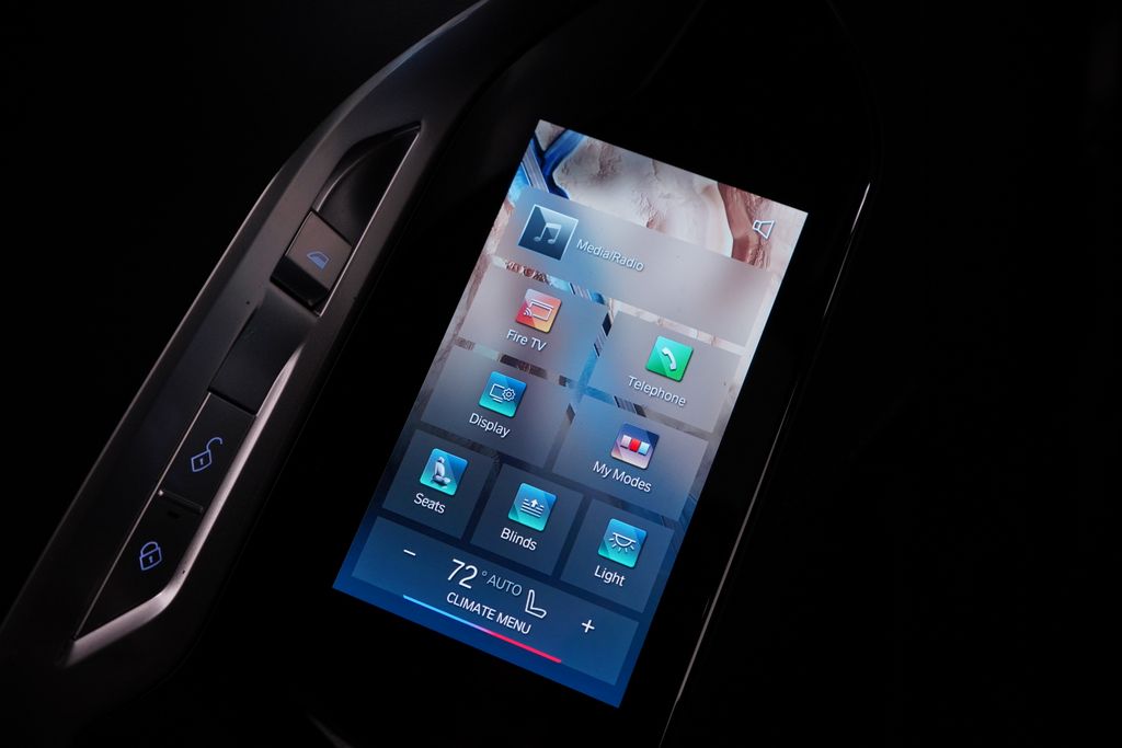 2025 BMW i7 eDrive50 11
