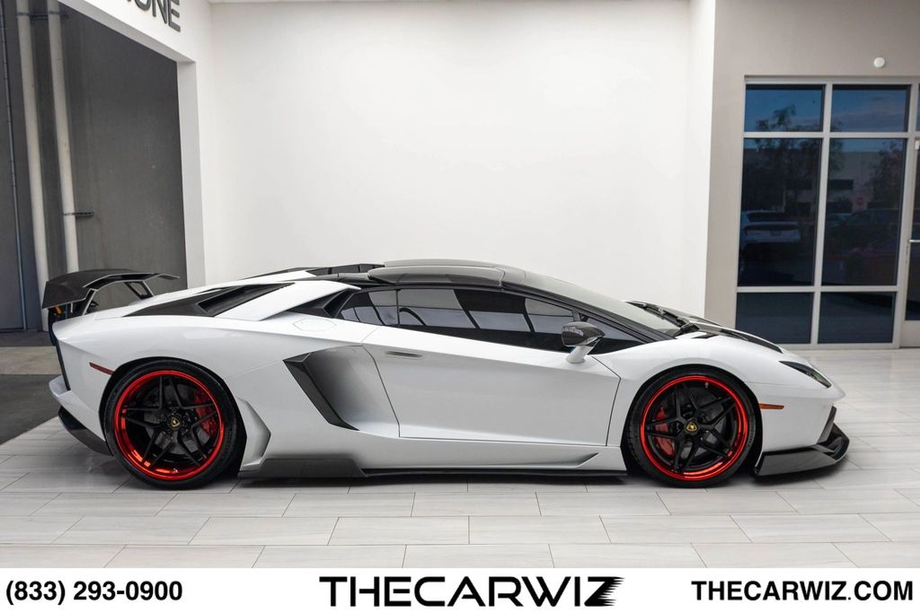2017 Lamborghini Aventador Base - Photo 39