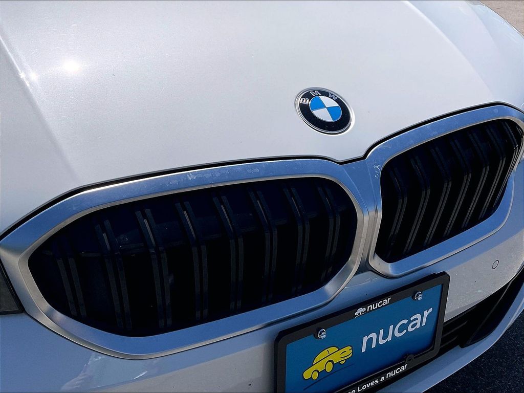 2023 BMW 3 Series — photo 29