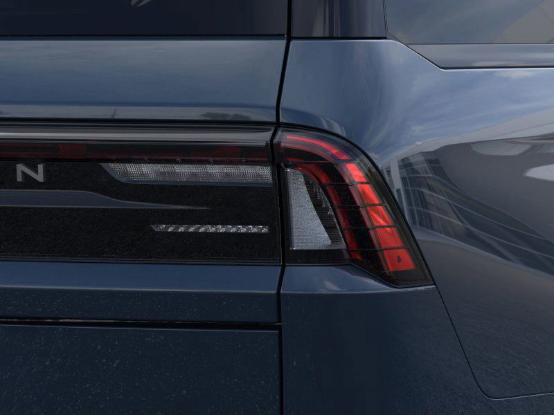 Thumbnail: 2025 Lincoln Navigator L - 21