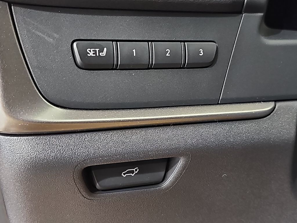 New 2026  Lexus 450e Premium image 25