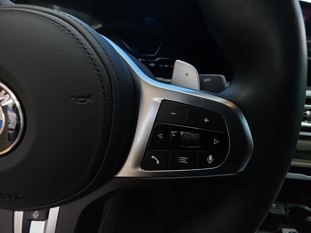 Used 2024 White BMW 430i image 18