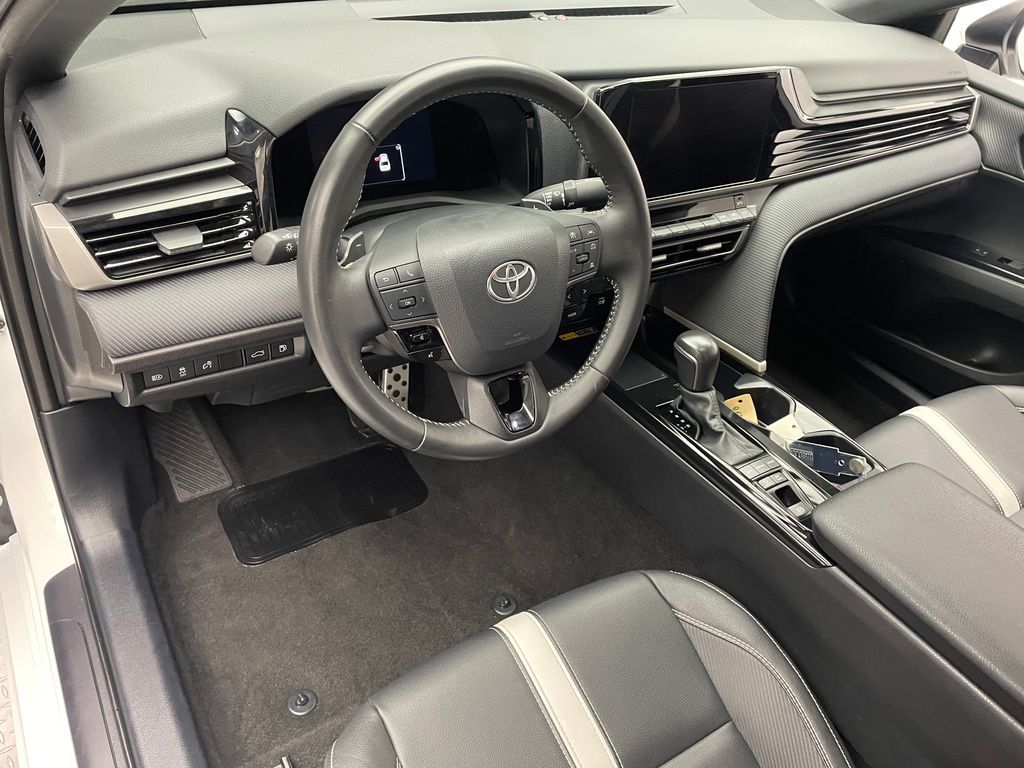 Thumbnail: 2025 Toyota Camry - 11