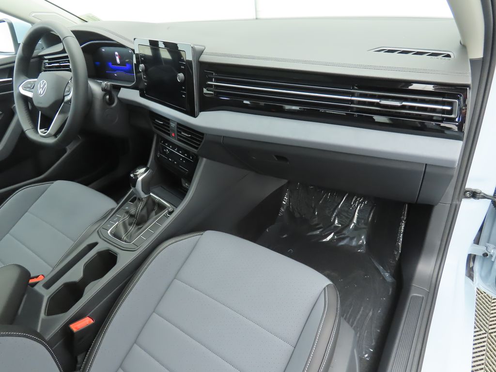 Thumbnail: 2026 Volkswagen Jetta - 17