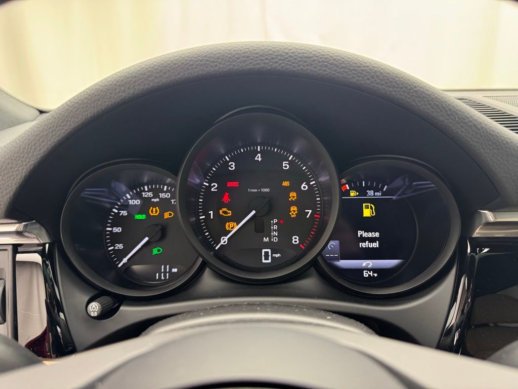 Thumbnail: 2025 Porsche Macan - 23