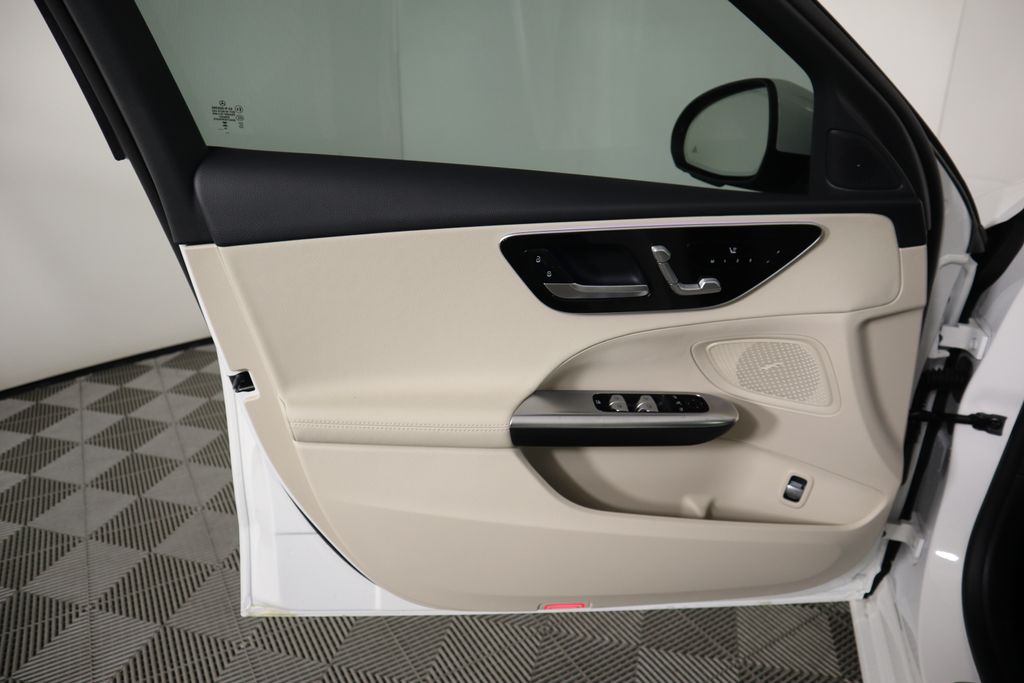 Thumbnail: 2025 Mercedes-Benz C-Class - 24