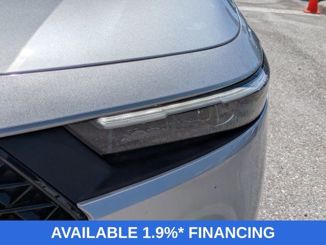 Certified Used 2025 Solar Silver Metallic Honda LX image 10