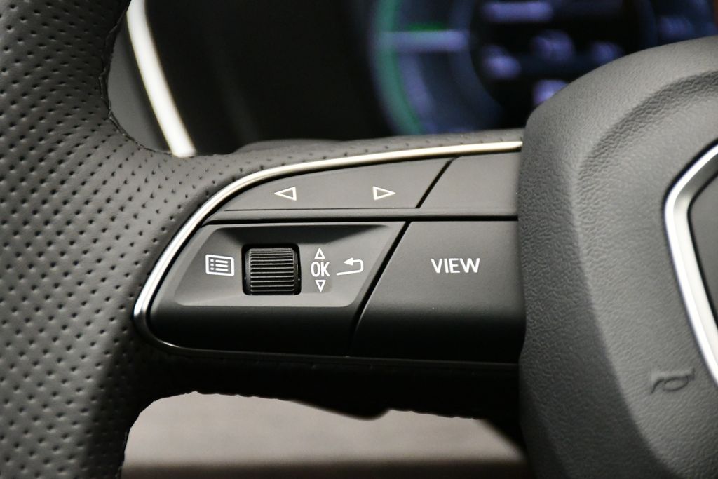 2025 Audi Q5  24