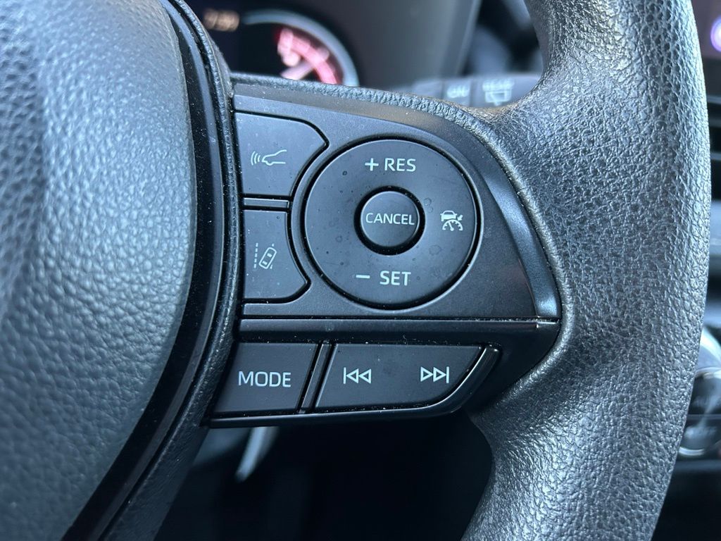 Thumbnail: 2024 Toyota RAV4 - 18