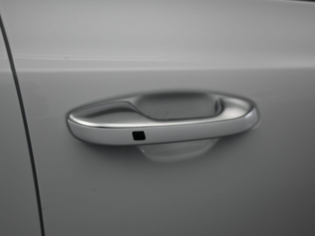 Used 2024 Glacial White Pearl Kia S image 41