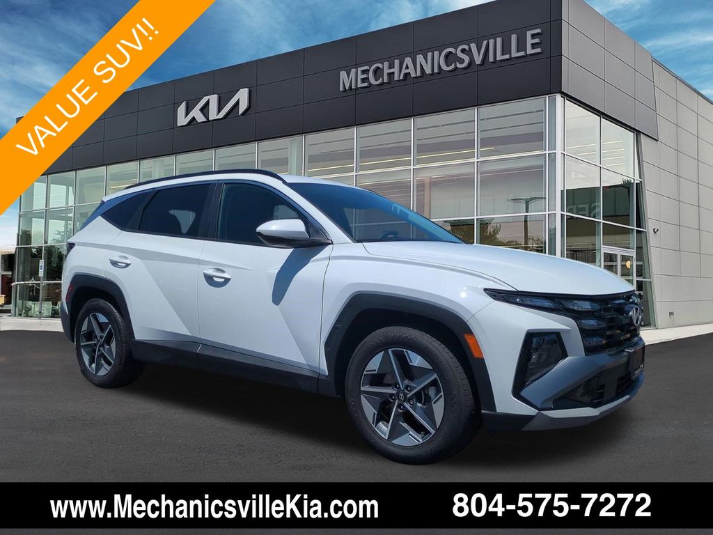 White Pearl 2025 Hyundai Tucson SUV / Crossover Front-Wheel Drive 8-Speed Automatic