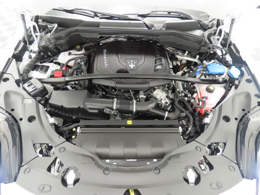 Thumbnail: 2025 Maserati Grecale - 30