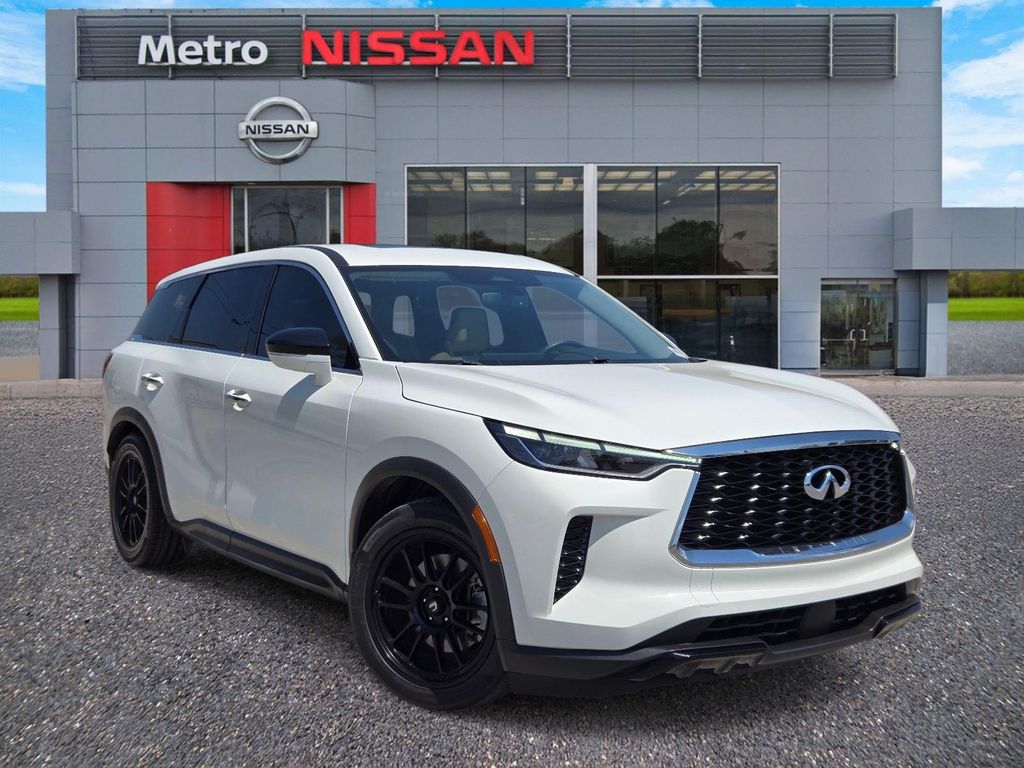 2022 INFINITI QX60 PURE